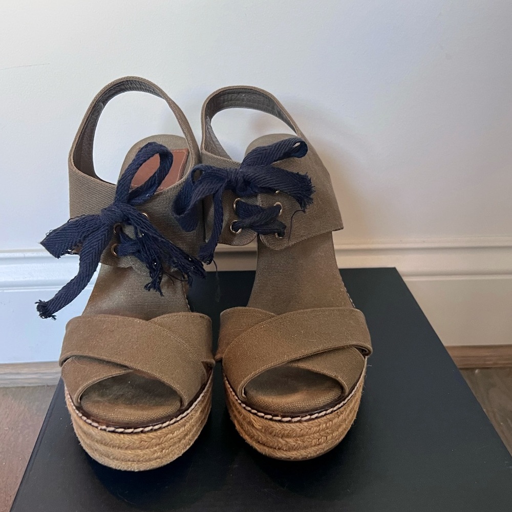 TORY BURCH Olive & Navy Canvas Lace Up Espadrille Wedges (Size: 11)